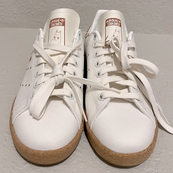 Women’s Adidas Stan Smith Moomin - Picture 4 of 7
